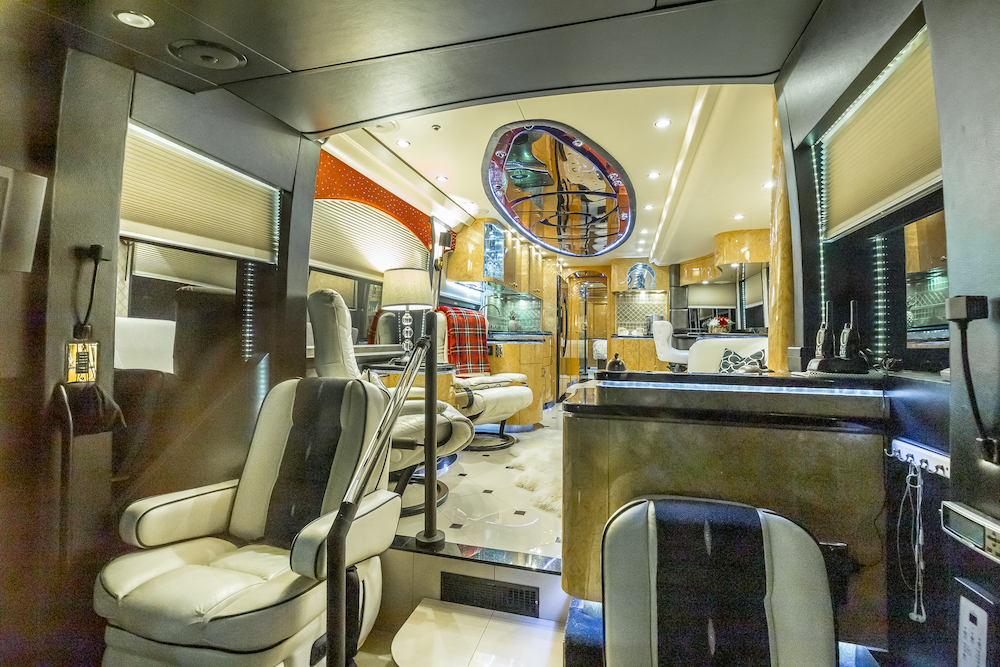 2009 Prevost Millennium H3-45 For Sale