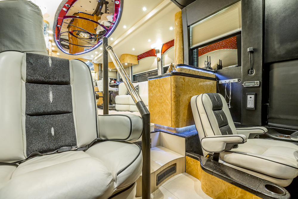 2009 Prevost Millennium H3-45 For Sale