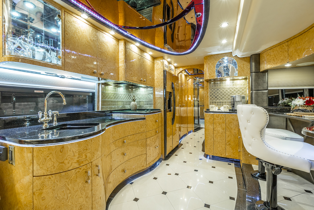 2009 Prevost Millennium H3-45 For Sale