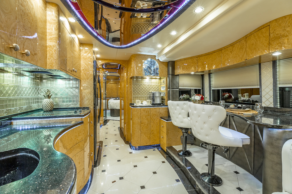 2009 Prevost Millennium H3-45 For Sale