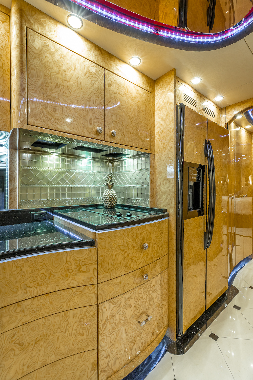 2009 Prevost Millennium H3-45 For Sale