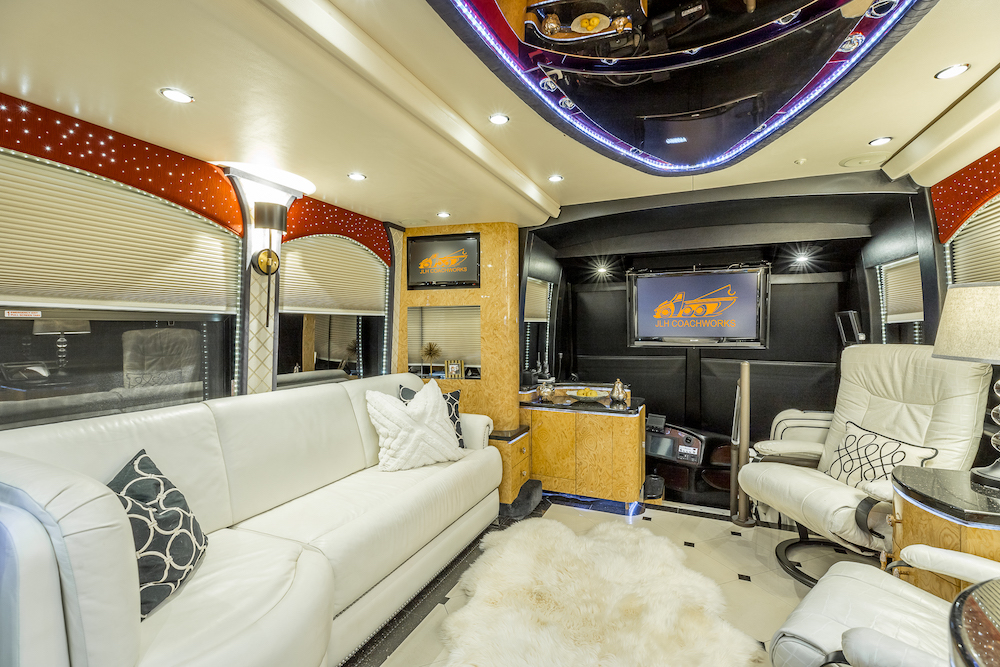 2009 Prevost Millennium H3-45 For Sale