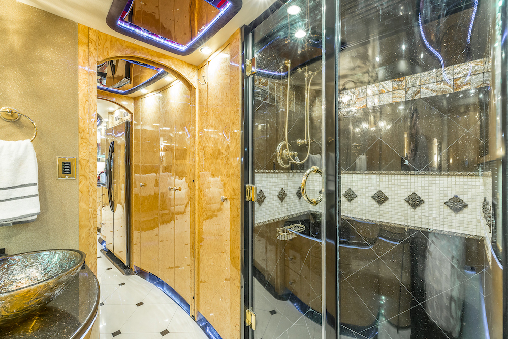 2009 Prevost Millennium H3-45 For Sale
