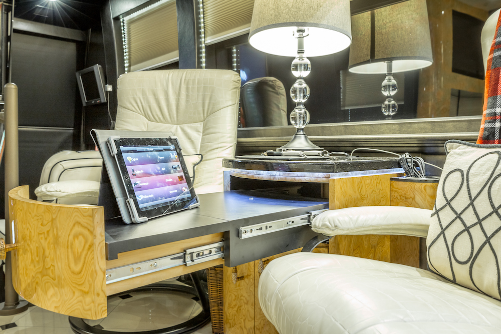 2009 Prevost Millennium H3-45 For Sale