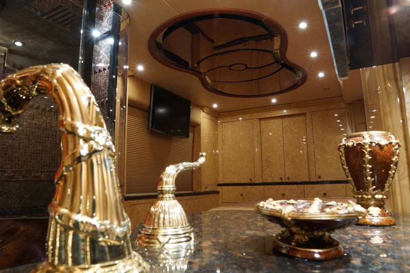 2009 Prevost Millennium H3-45 For Sale