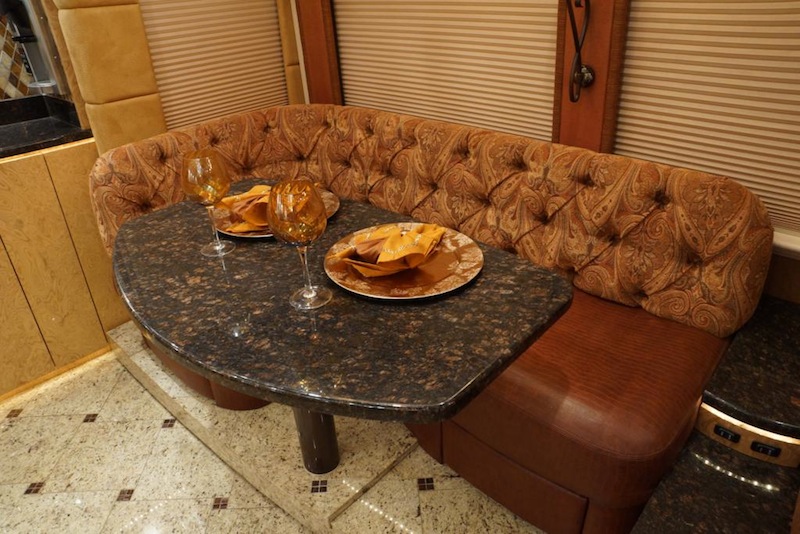 2009 Prevost Millennium H3-45 For Sale