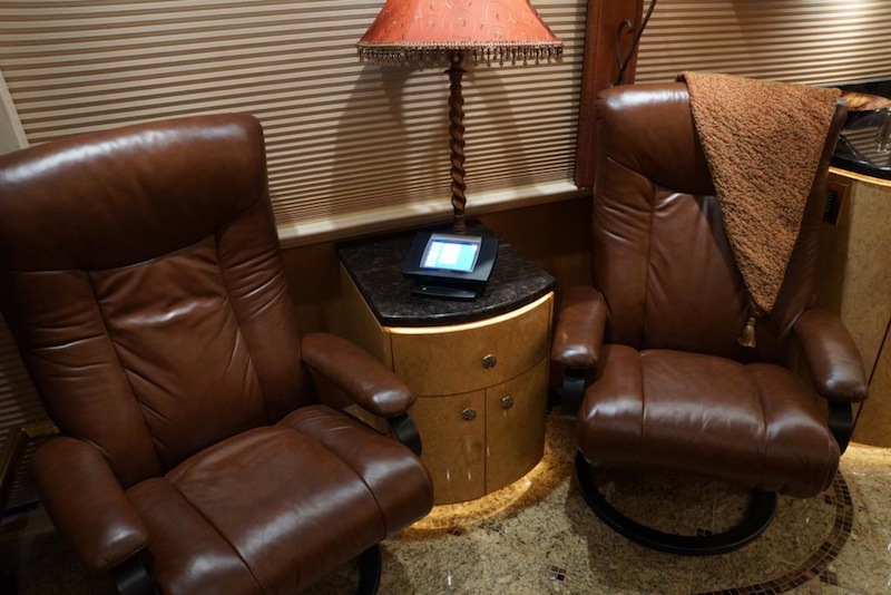 2009 Prevost Millennium H3-45 For Sale