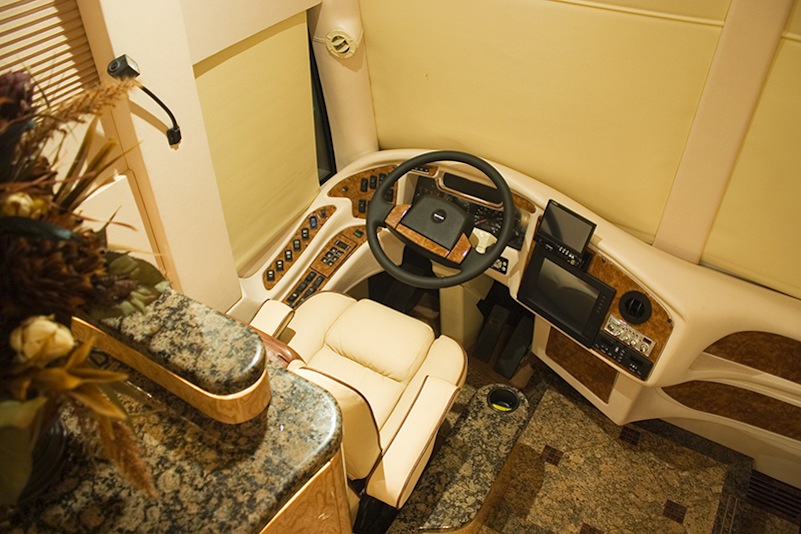 2009 Prevost Millennium H3-45 For Sale