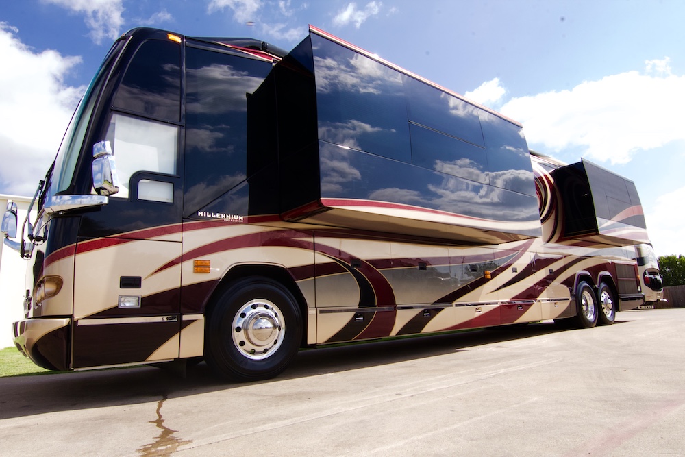 2009 Prevost Millennium H3-45 For Sale