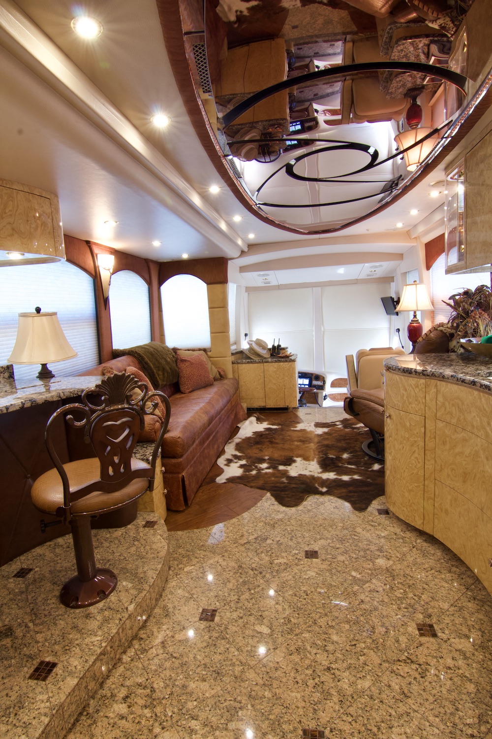 2009 Prevost Millennium H3-45 For Sale