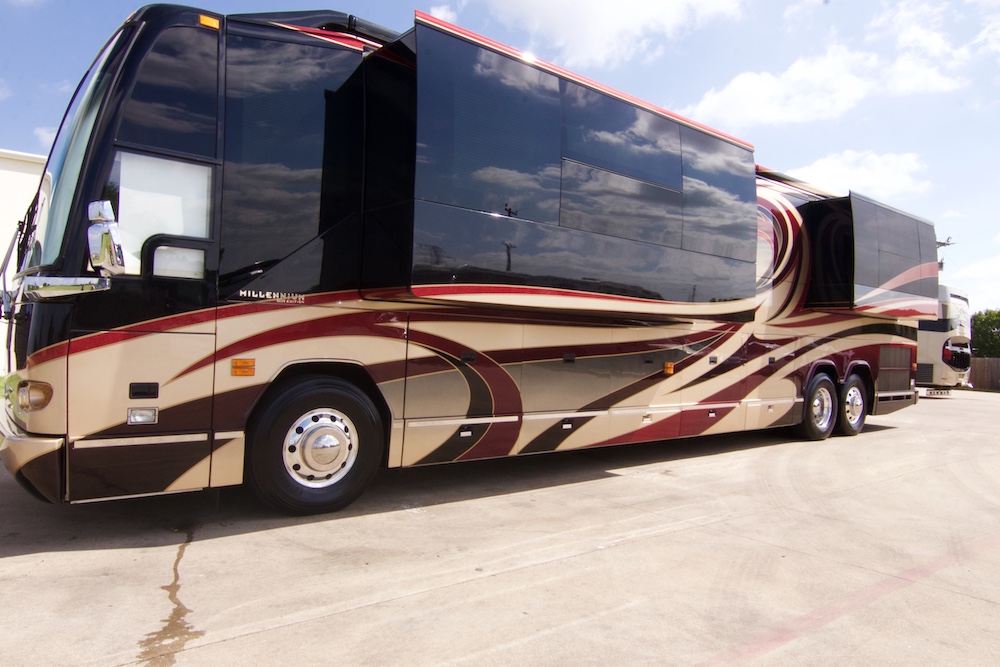 2009 Prevost Millennium H3-45 For Sale