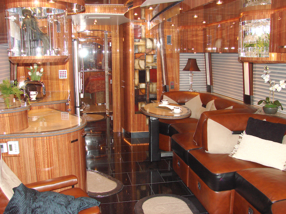 2009 Prevost Parliament XLII For Sale