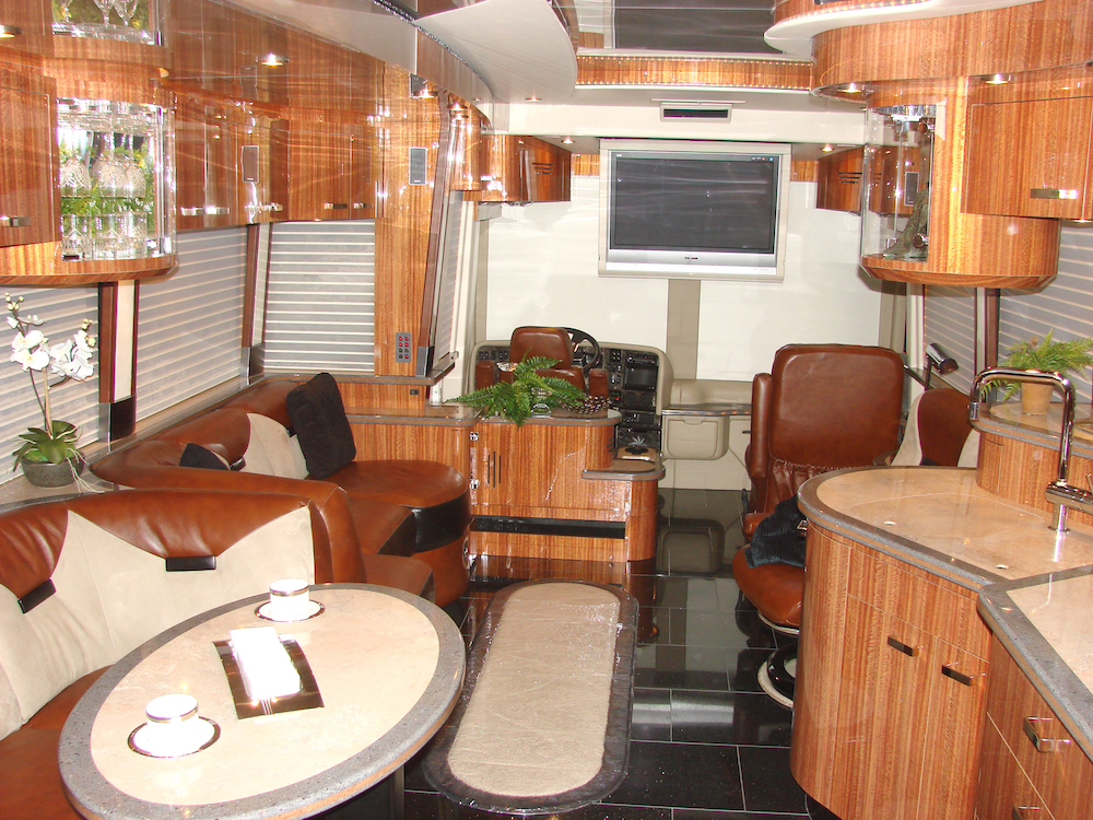 2009 Prevost Parliament XLII For Sale