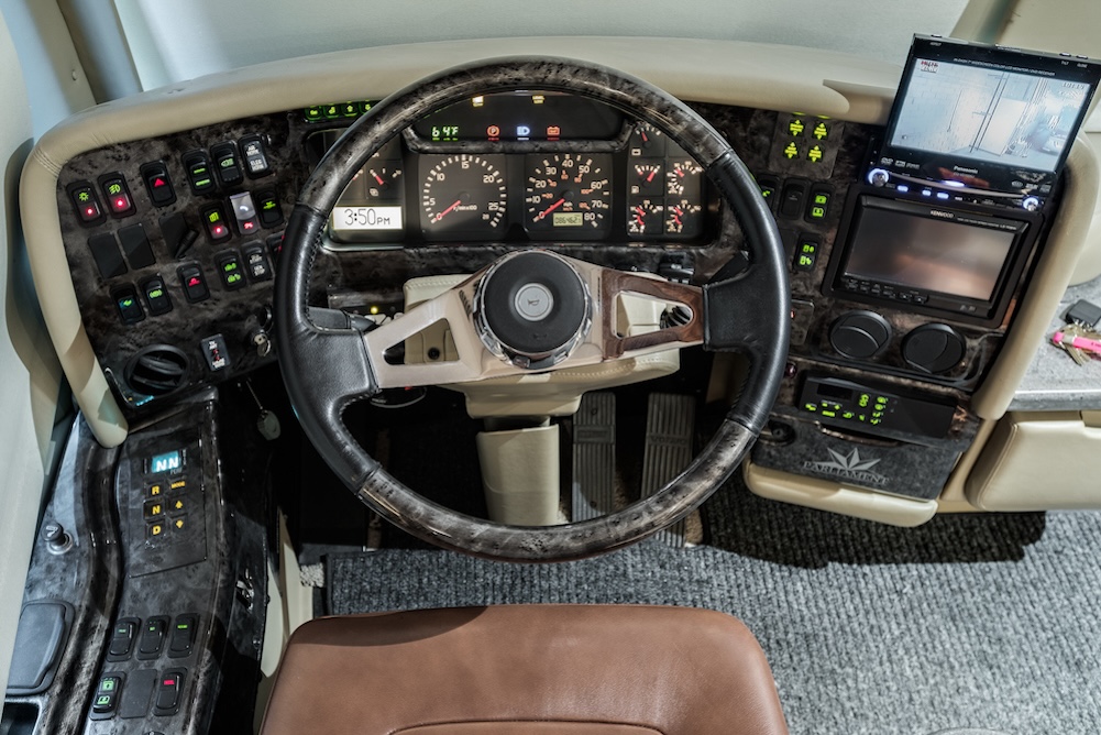 2009 Prevost Parliament XLII For Sale