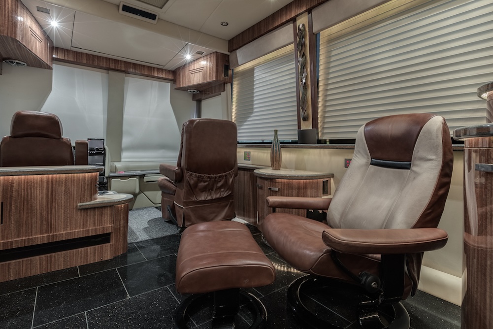 2009 Prevost Parliament XLII For Sale