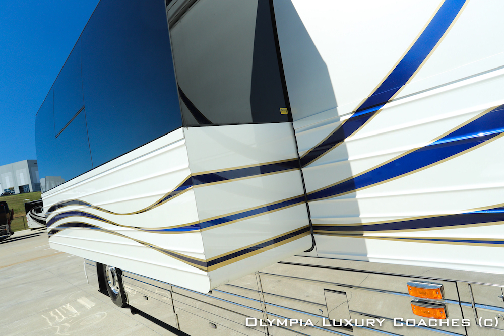 2009 Prevost Parliament XLII For Sale