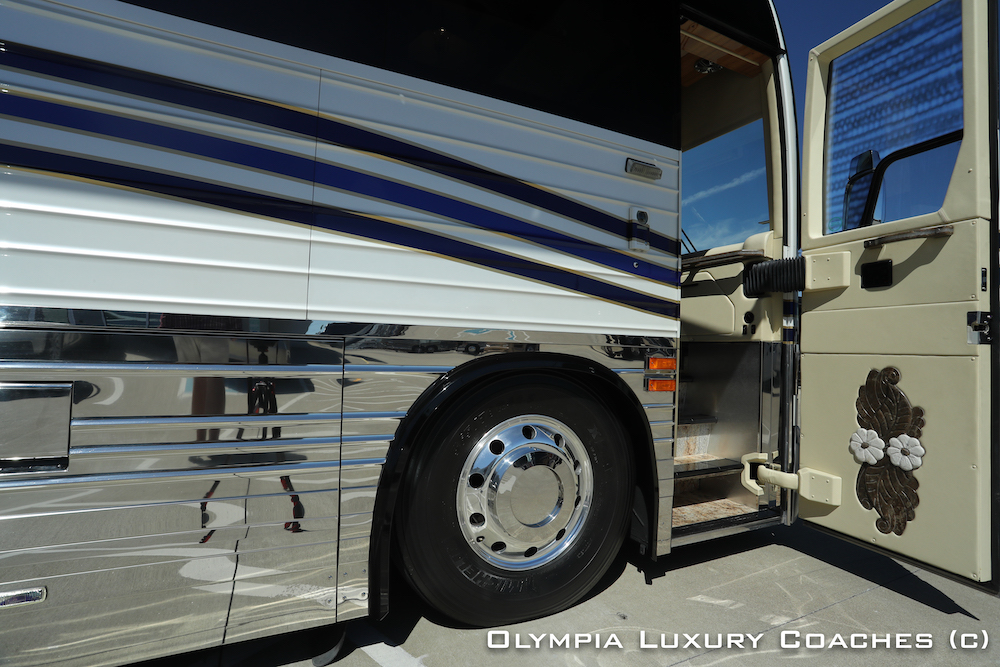 2009 Prevost Parliament XLII For Sale