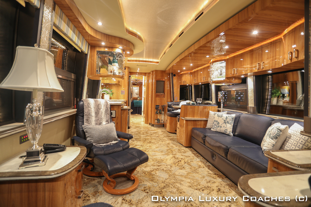 2009 Prevost Parliament XLII For Sale