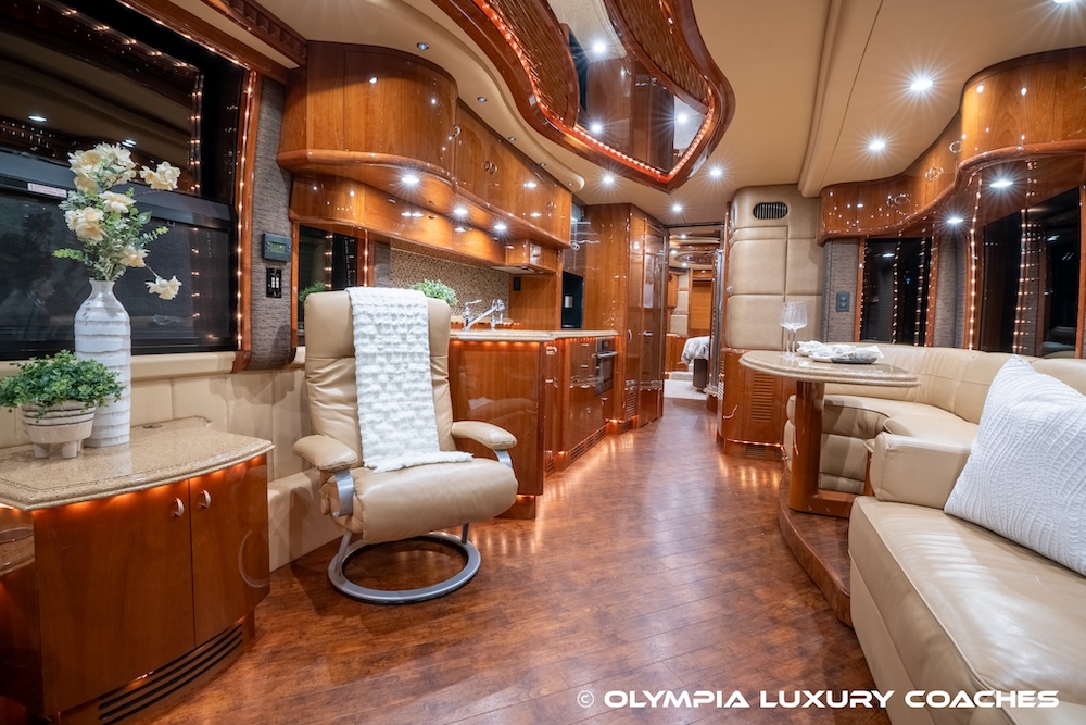 2010 Prevost Liberty XLII For Sale