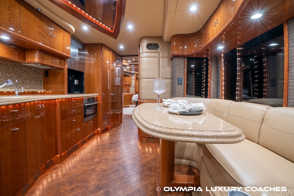 2010 Prevost Liberty XLII For Sale