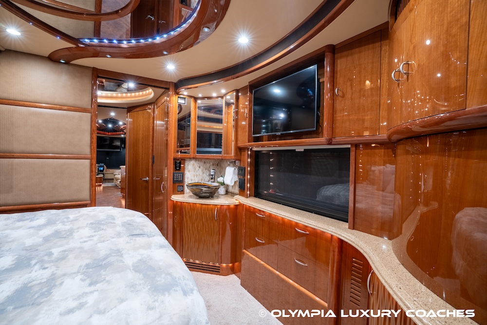 2010 Prevost Liberty XLII For Sale