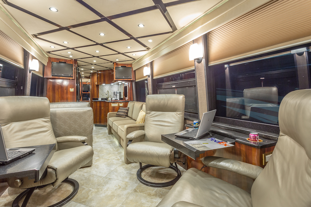 2010 Prevost Amadas H3-45 For Sale