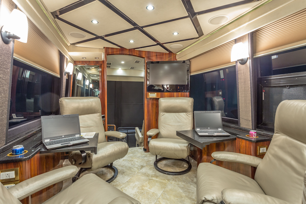 2010 Prevost Amadas H3-45 For Sale