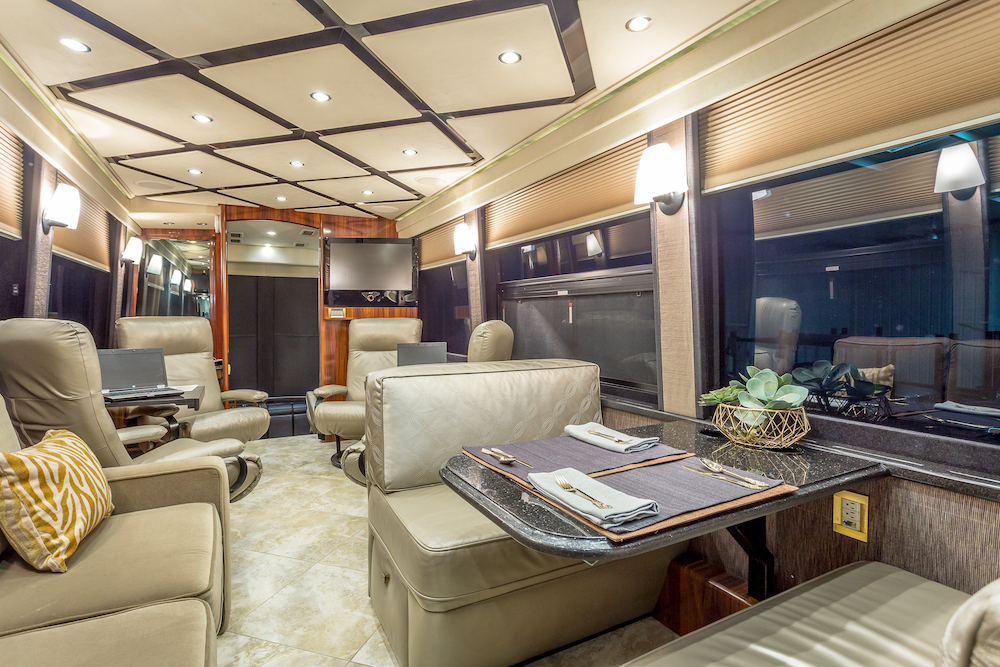 2010 Prevost Amadas H3-45 For Sale