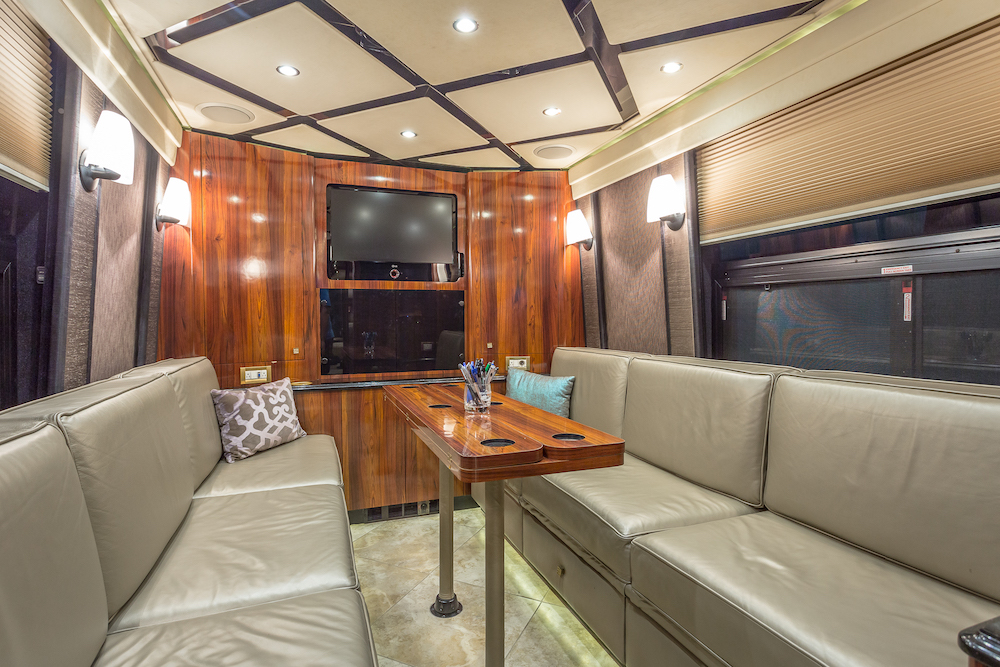 2010 Prevost Amadas H3-45 For Sale