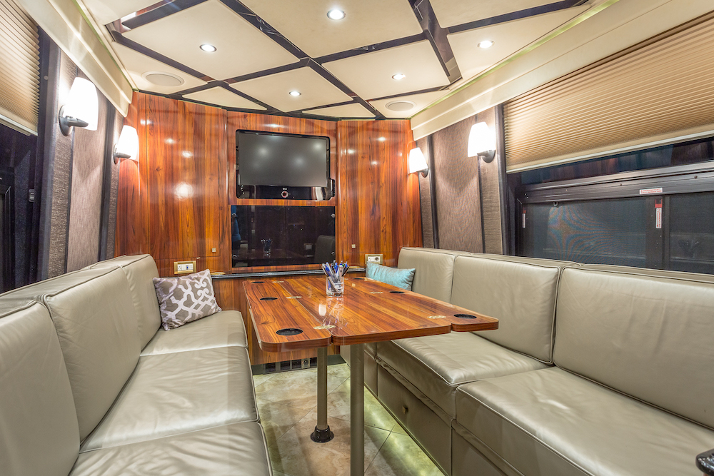 2010 Prevost Amadas H3-45 For Sale