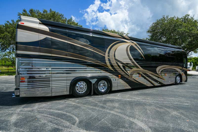 2010 Prevost Emerals XLII For Sale