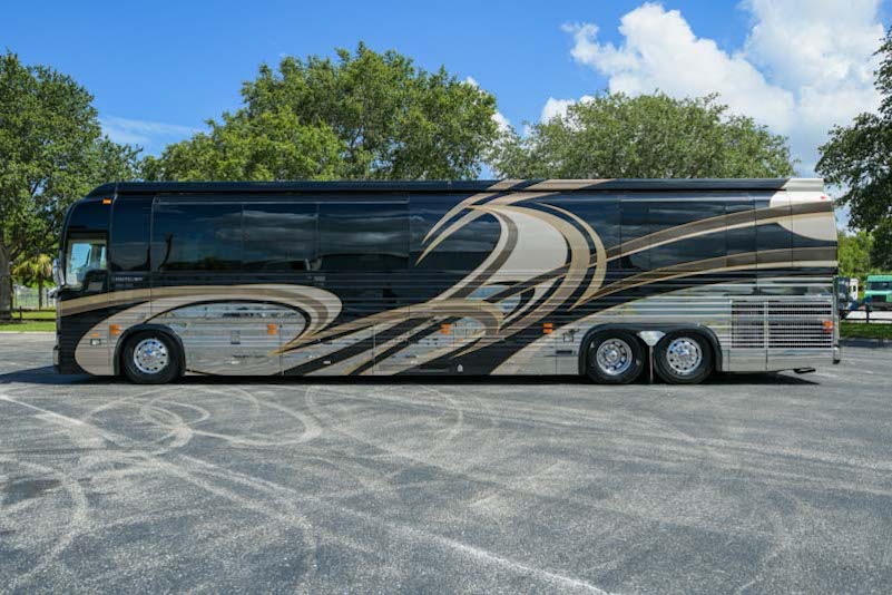 2010 Prevost Emerals XLII For Sale