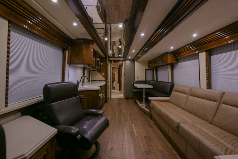 2010 Prevost Emerals XLII For Sale