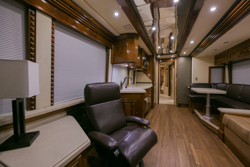 2010 Prevost Emerals XLII For Sale