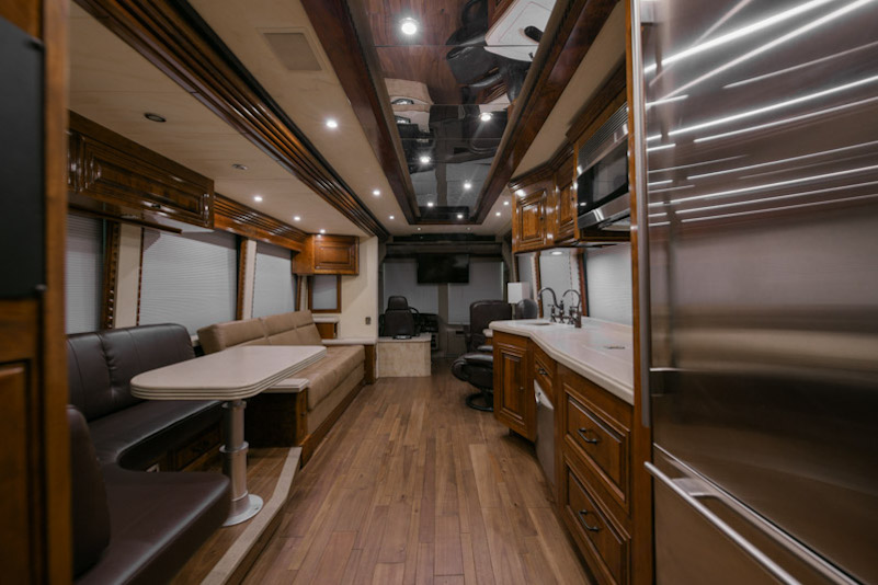 2010 Prevost Emerals XLII For Sale