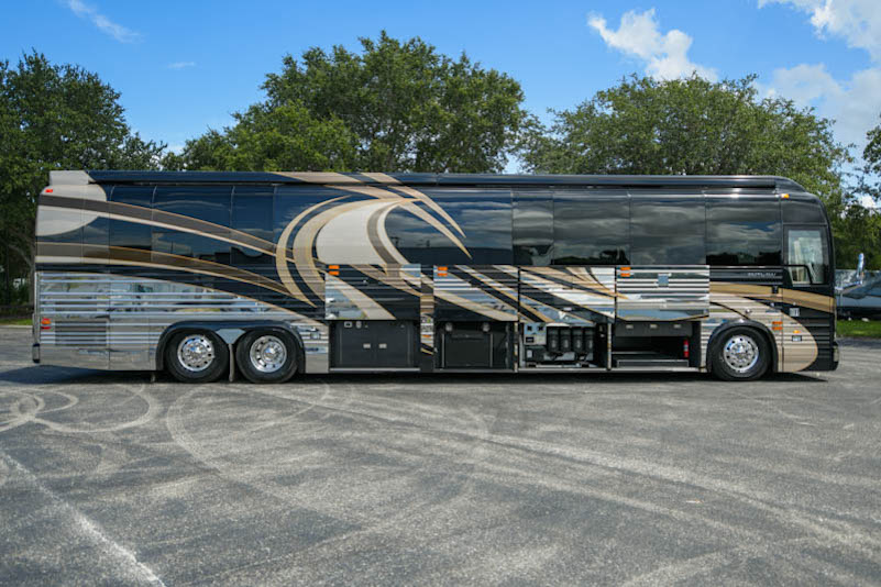 2010 Prevost Emerals XLII For Sale