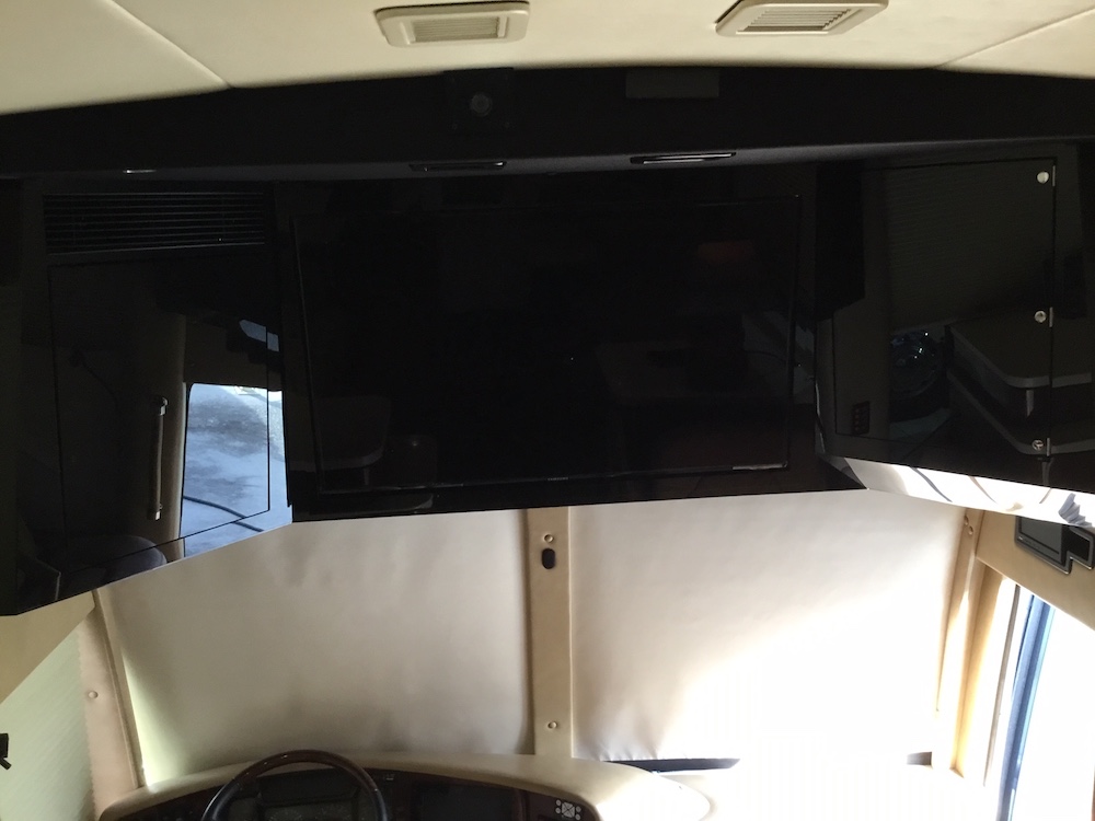 2010 Prevost Featherlite H3-45 For Sale