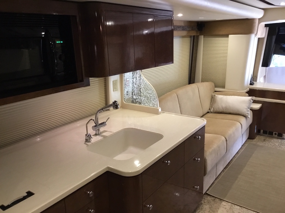 2010 Prevost Featherlite H3-45 For Sale