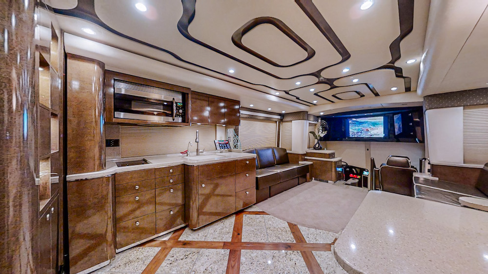 2010 Prevost Featherlite H3-45 For Sale