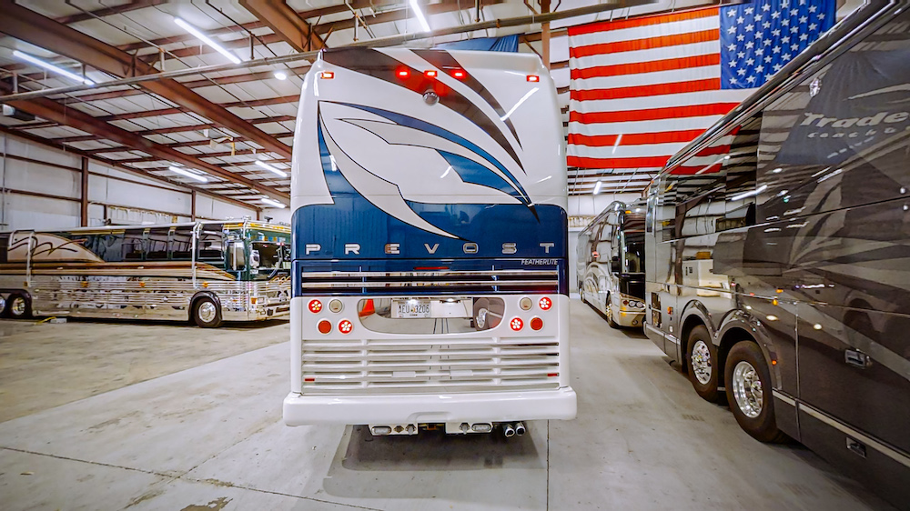 2010 Prevost Featherlite H3-45 For Sale