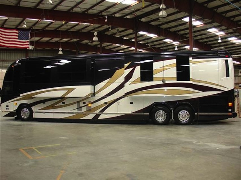 2010 Prevost Featherlite H3-45 For Sale