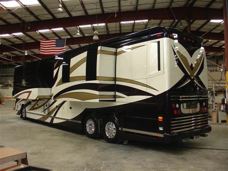 2010 Prevost Featherlite H3-45 For Sale