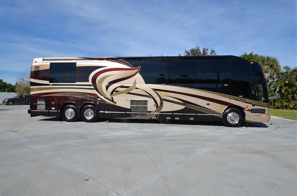 2010 Prevost  Liberty H3-45 For Sale