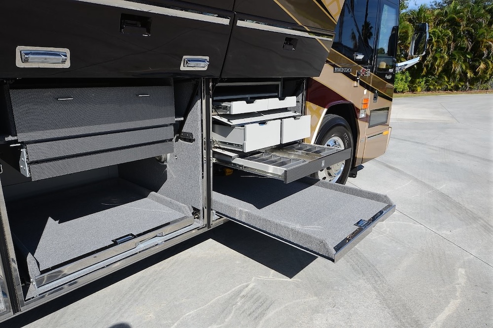 2010 Prevost  Liberty H3-45 For Sale