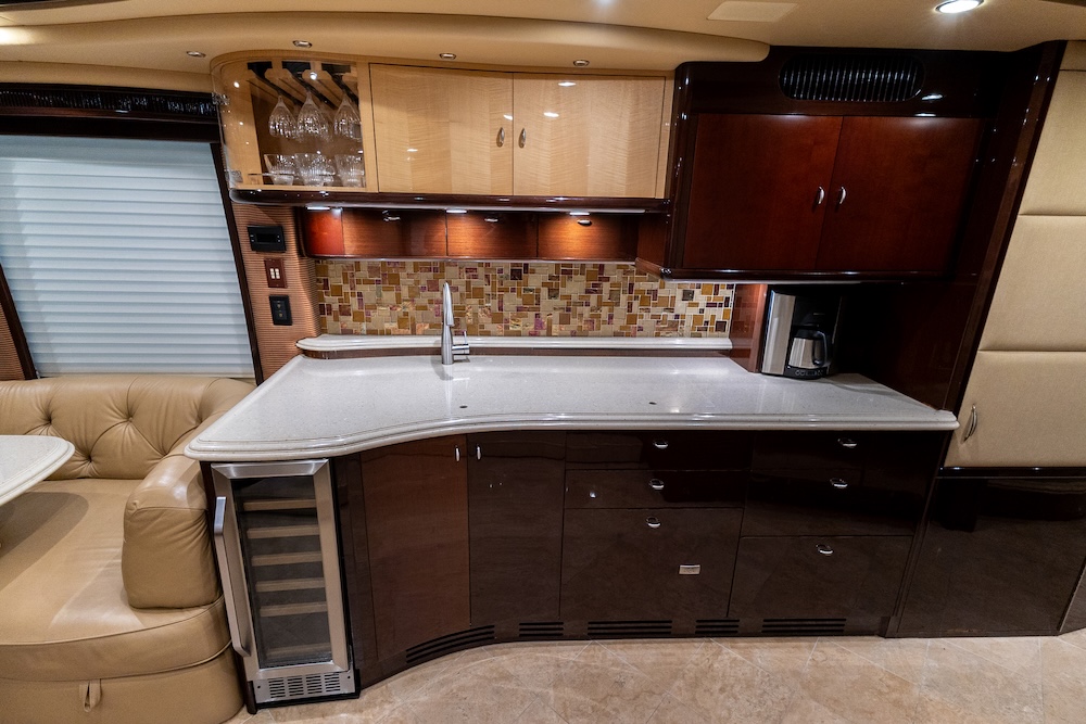 2010 Prevost Liberty H3-45 For Sale
