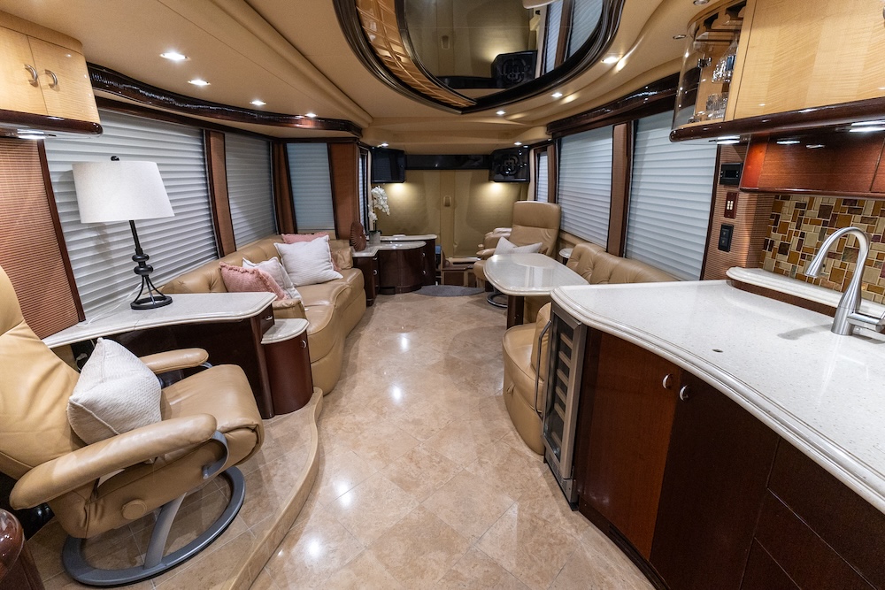2010 Prevost Liberty H3-45 For Sale