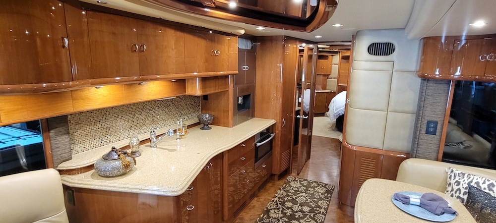 2010 Prevost Liberty XLII For Sale