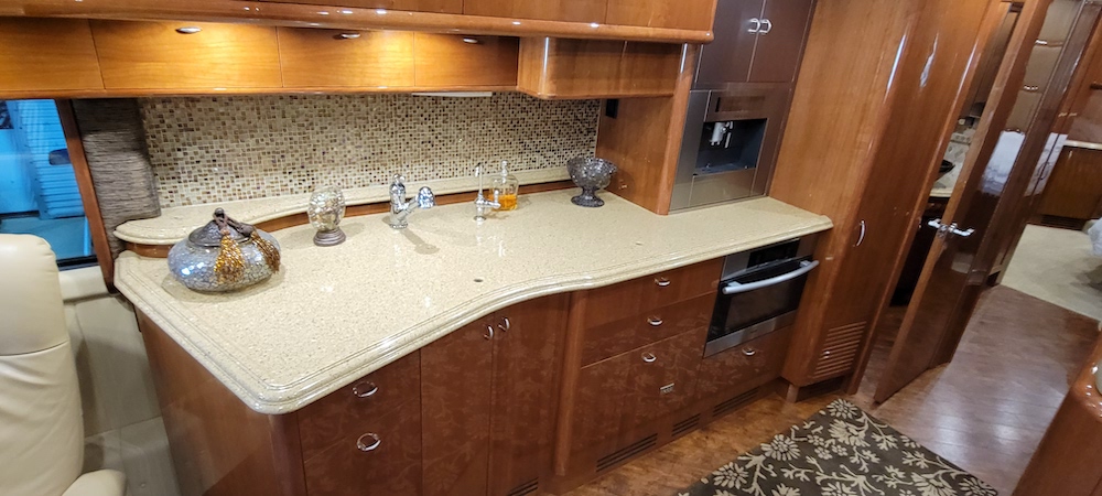 2010 Prevost Liberty XLII For Sale
