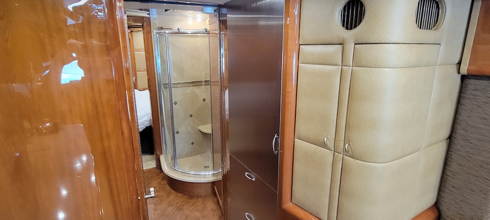 2010 Prevost Liberty XLII For Sale