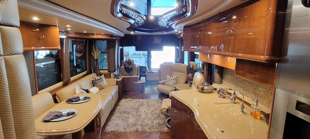 2010 Prevost Liberty XLII For Sale